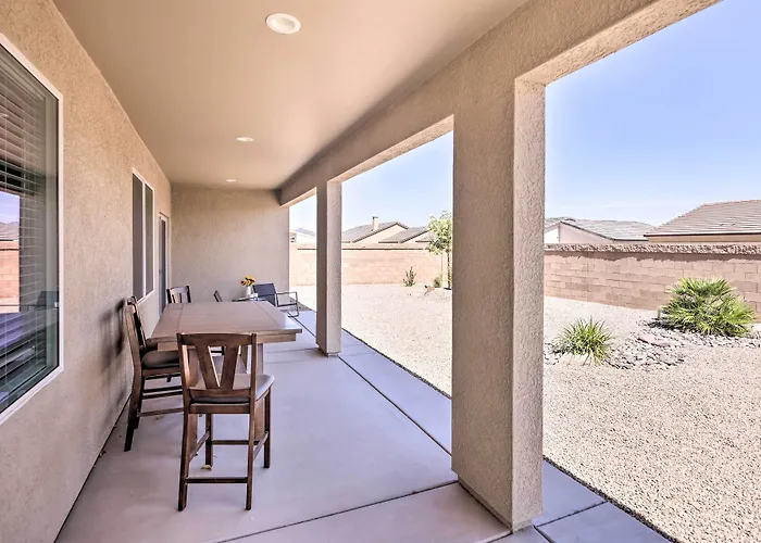 Idyllic Retreat With Yard - Near Hiking Kingman