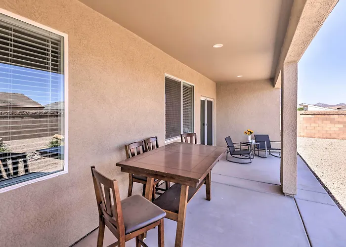 Idyllic Retreat With Yard - Near Hiking *