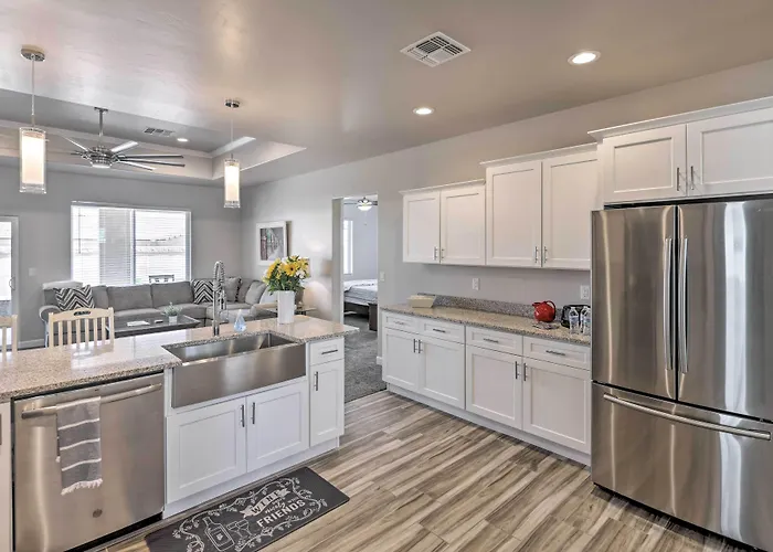 Idyllic Retreat With Yard - Near Hiking * Kingman